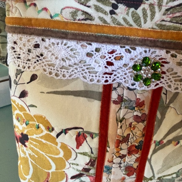 Handmade Floral Tote Bag with Lace & Velvet Trim - includes extras! - Picture 2 of 10